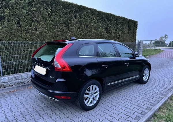 Volvo XC 60 cena 59000 przebieg: 350000, rok produkcji 2017 z Halinów małe 121